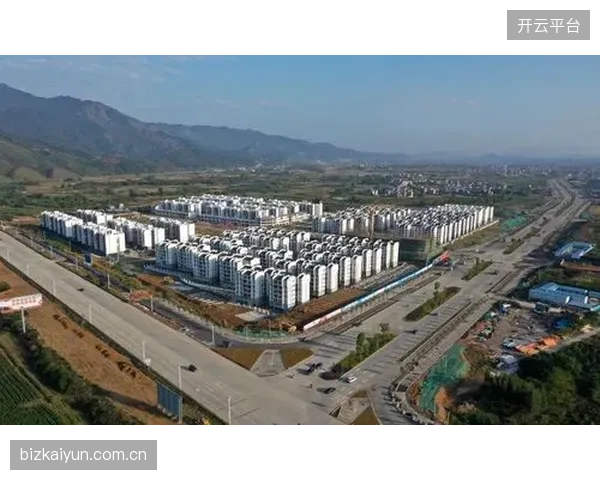 由守转攻模式单一,德萨布尔需丰富进攻发起方式以应对高位压迫。 由守转攻模式单一,德萨布尔需丰富进攻发起方式以应对高位压迫。
